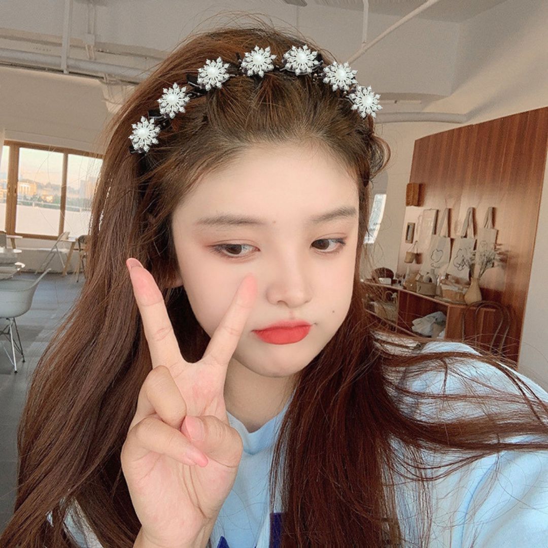 Elegant Pearl Floral Embellished Hairband & Clip Set