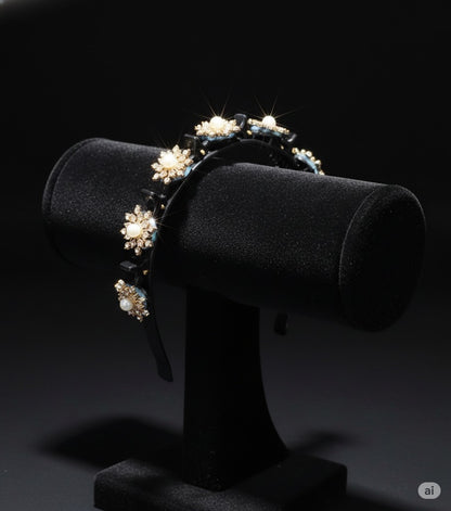 Elegant Pearl Floral Embellished Hairband & Clip Set